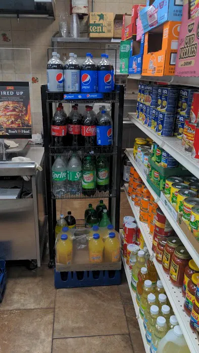 Tawfiq deli and grocery Picture 4