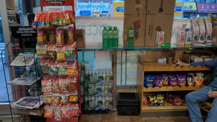 Tawfiq deli and grocery Picture 10