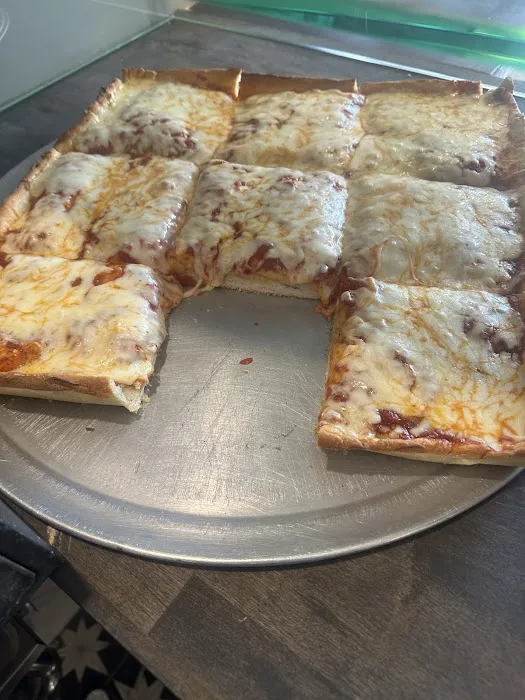 Andolinis Pizza Picture 9