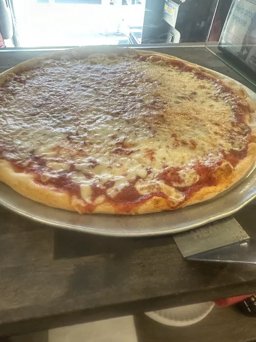 Andolinis Pizza Picture 10
