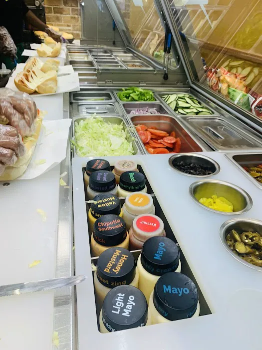 SUBWAY RESTAURANT(56099) Picture 10