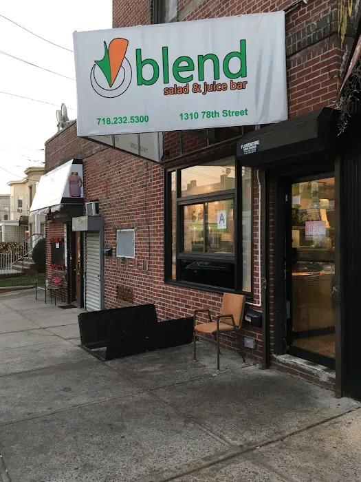 Blend Salad and Juice Bar Picture 6