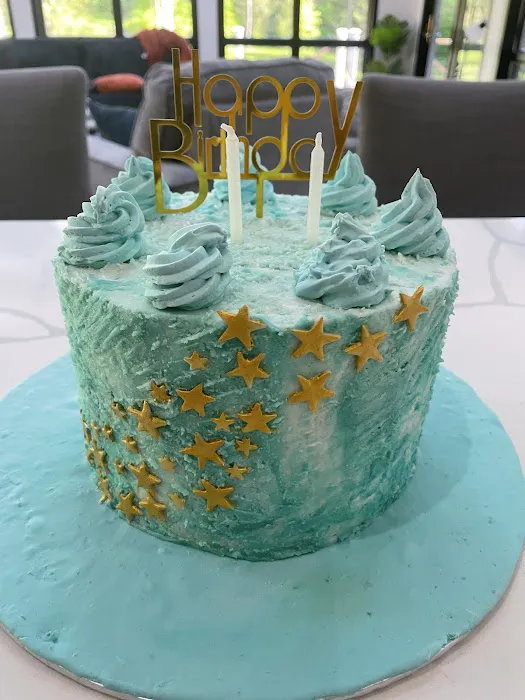 Custom cakes and cookies - Everything Cakes Picture 2
