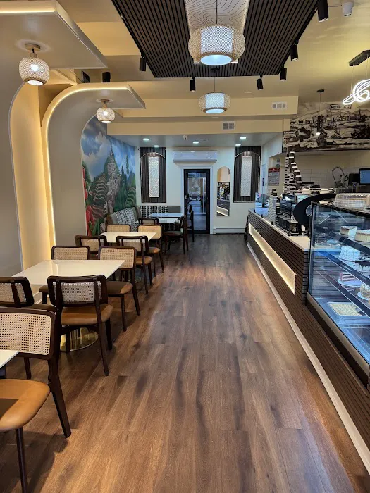 Qahwa Roots Café Picture 5