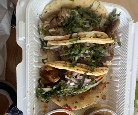 Tacos los poblanos