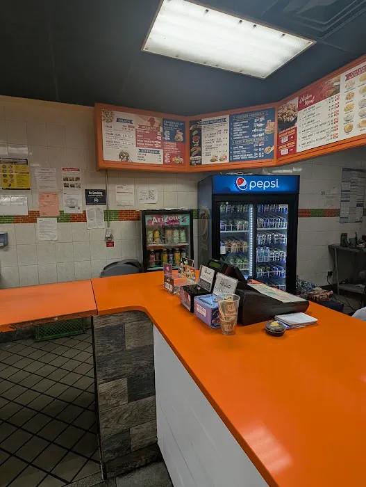 Dixy Chicken & Grill Picture 4