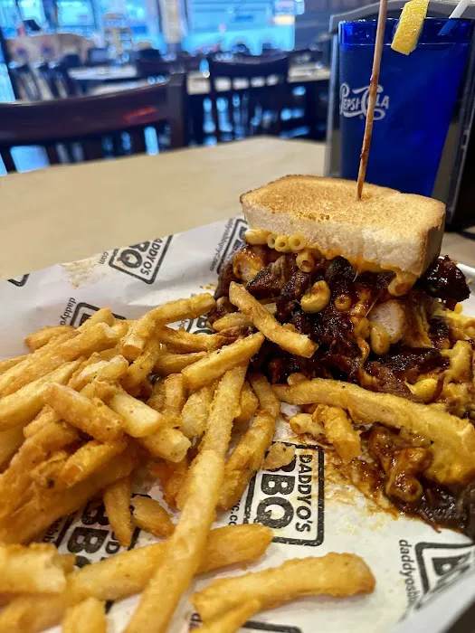 Daddy'Os BBQ & Sports Bar Picture 4