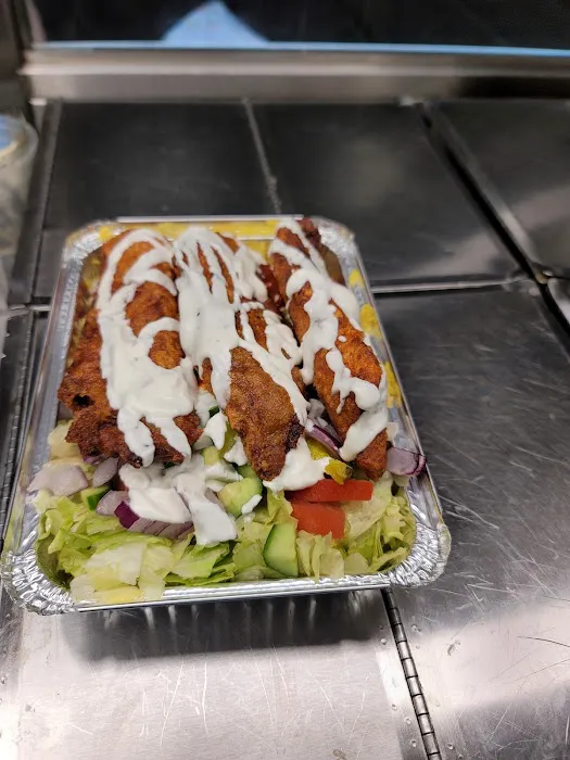 3 Pyramids Halal Cart Picture 2