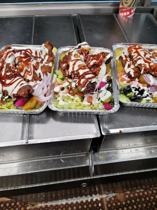 3 Pyramids Halal Cart Picture 8