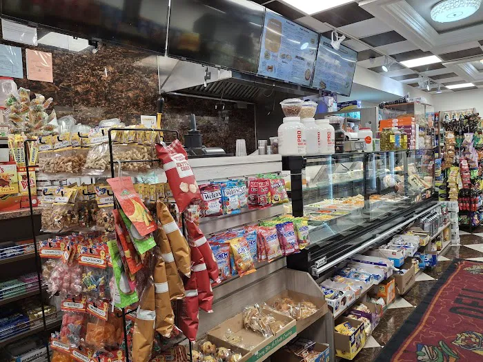 DYKER NATURAL DELI Picture 9
