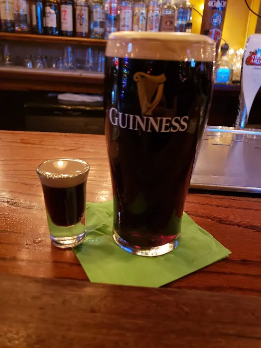 Kelly's Tavern Picture 2
