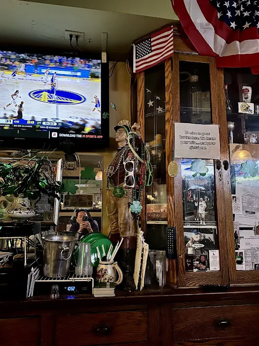 Kelly's Tavern Picture 6