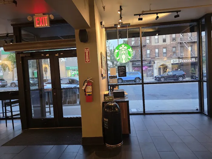 Starbucks Picture 6
