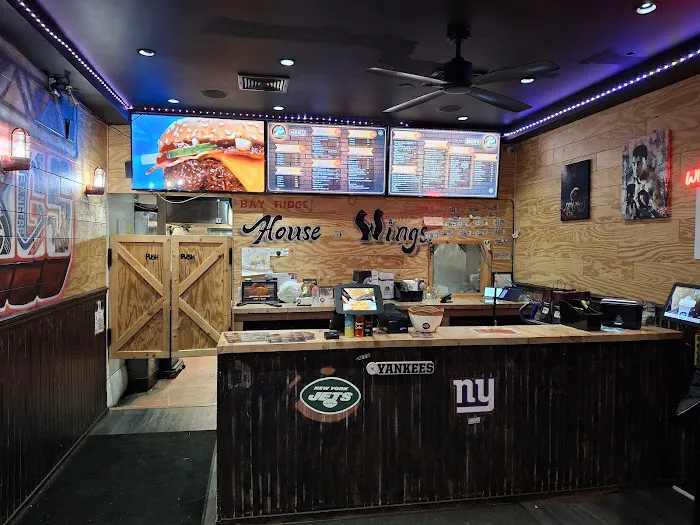 Bay Ridge House of Wings Picture 9
