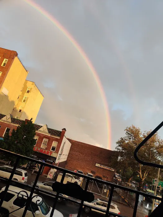 Ft. Hamilton Deli-Mart Picture 4