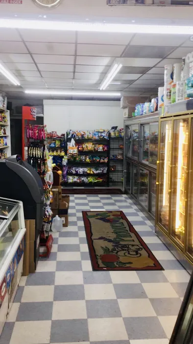 Late Night Stop Deli Picture 2