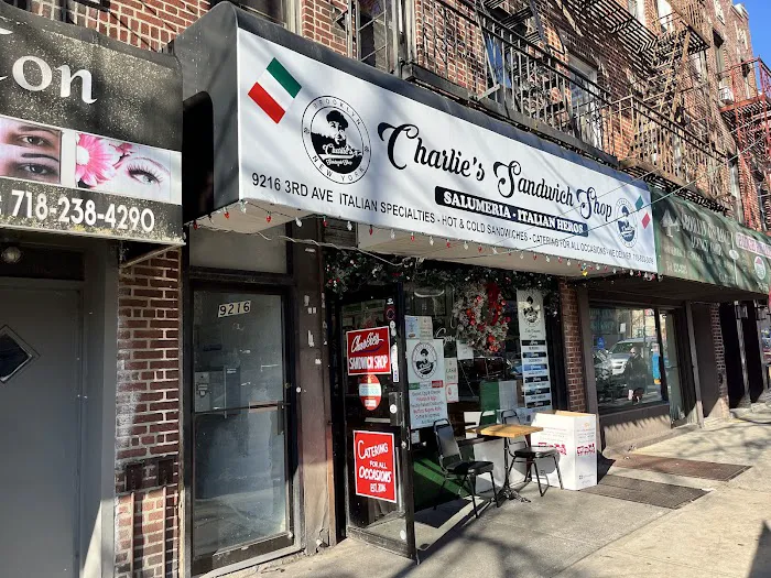 Charlie's Sandwich Shop Picture 10