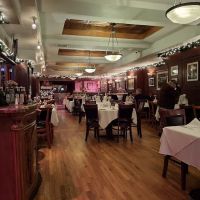 Hunter's Steak & Ale House ico