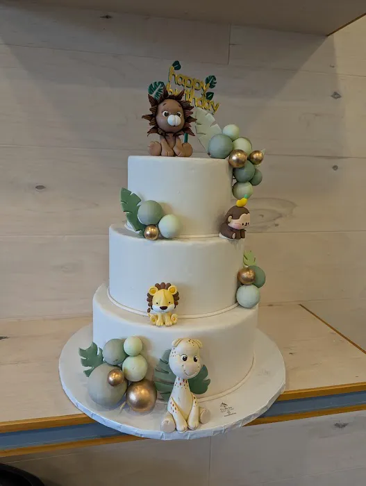E's Cake Shop Picture 3