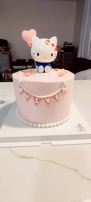 E's Cake Shop Picture 9