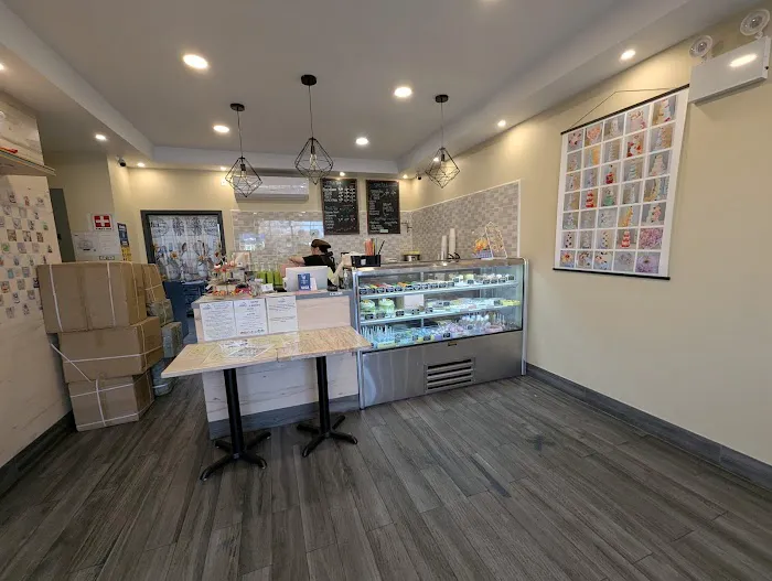 E's Cake Shop Picture 6