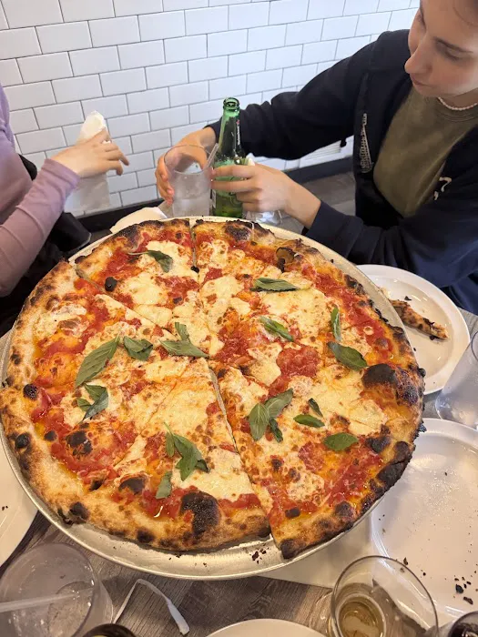 APIZZA: Dyker Pizza Company Picture 8