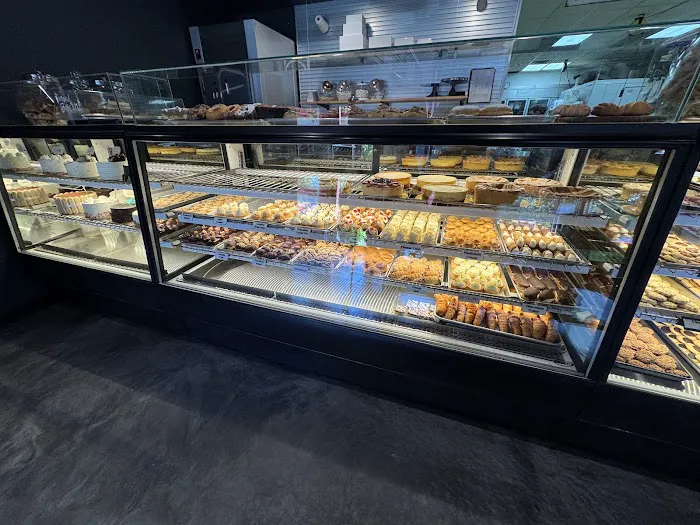 Rispoli’s Pastry Shop (Hawthorne) Picture 2