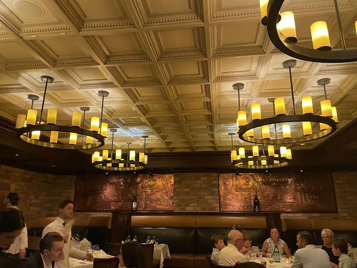 Roots Steakhouse Picture 3