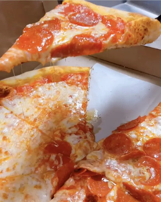 John's Boy Pizzeria Picture 7