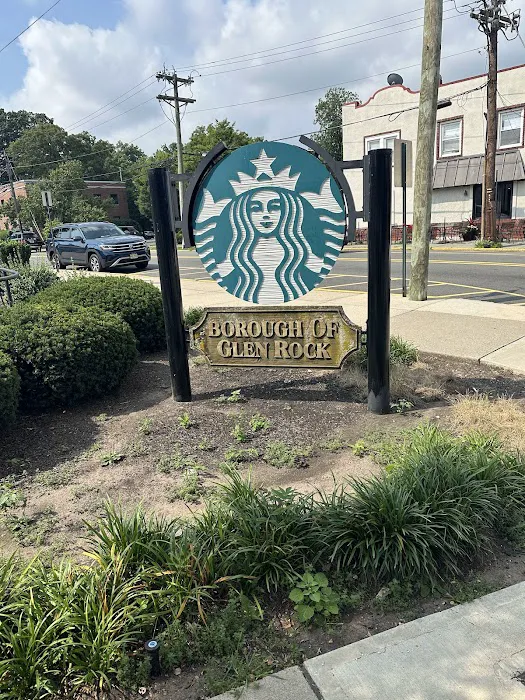 Starbucks Picture 9