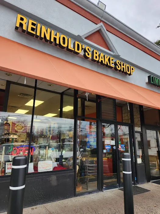 Reinholds Quality Bakery Picture 1