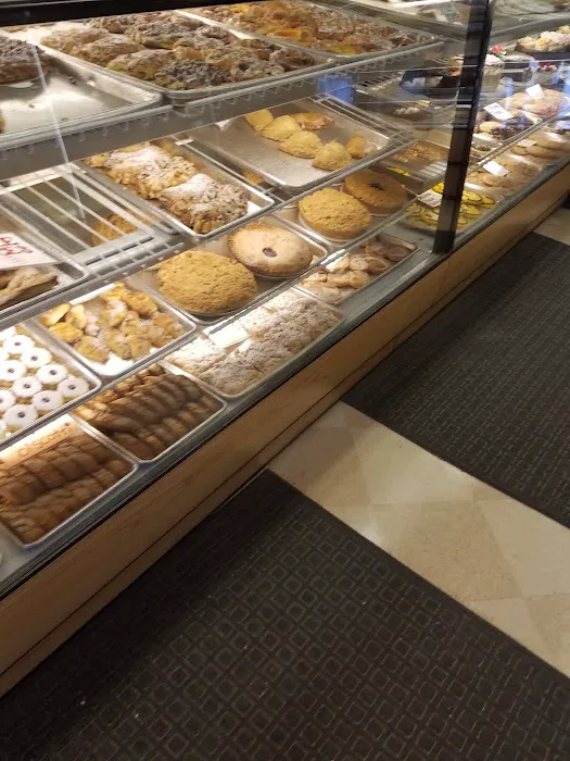 Reinholds Quality Bakery Picture 3