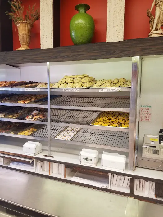 Reinholds Quality Bakery Picture 4