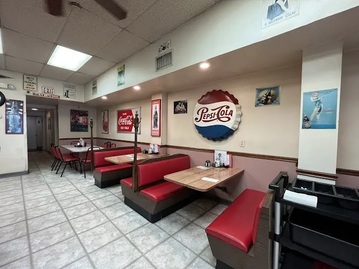 Empire II luncheonette Picture 6