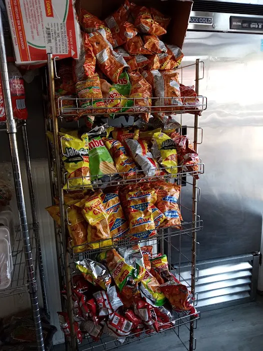 Bienvenidos Deli LLC Picture 3