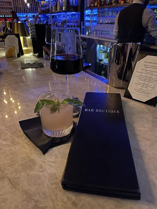 Bar Boutique Picture 3