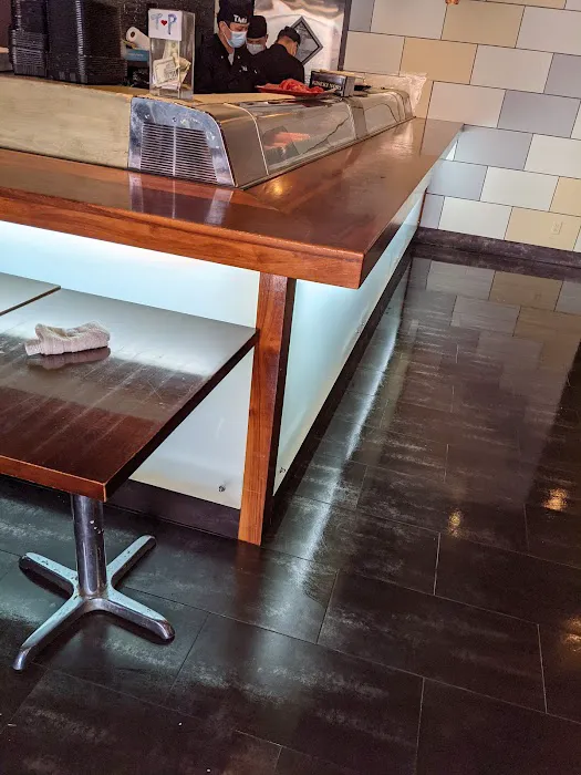 Tani Sushi & Asian Grill Picture 8