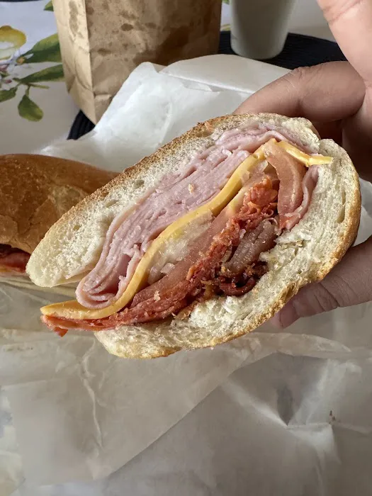 Giannella's Subs Picture 1