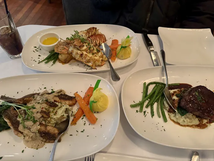 Oceanos Oyster Bar & Sea Grill Picture 6