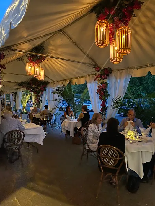 Oceanos Oyster Bar & Sea Grill Picture 1