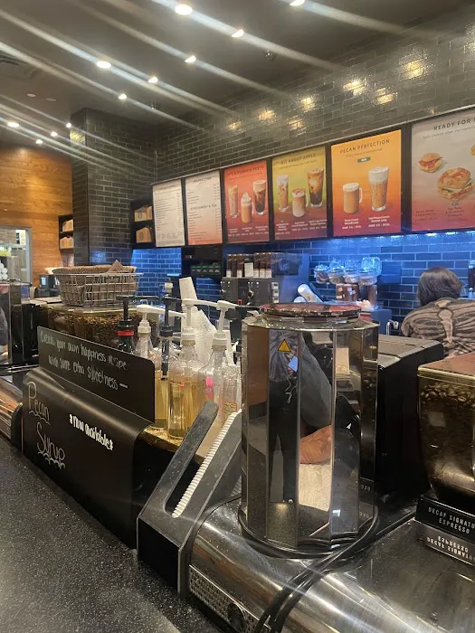 Starbucks Picture 6