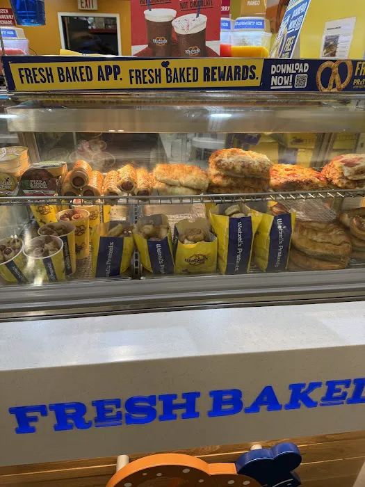 Wetzel's Pretzels Picture 9