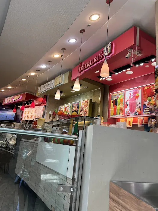 Bistro (Inside Westfield Garden State Plaza) Picture 5