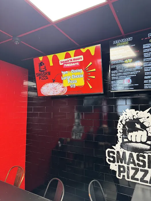 Smash'N Pizza Picture 3