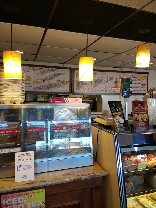 Bon Appetite Bagels Picture 10