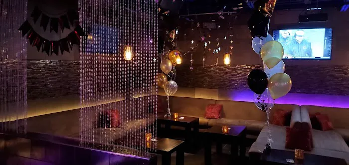 46 Lounge Picture 1