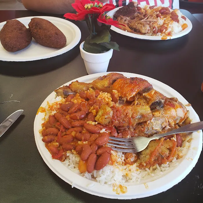 Chapo's Latin Cuisine Picture 6
