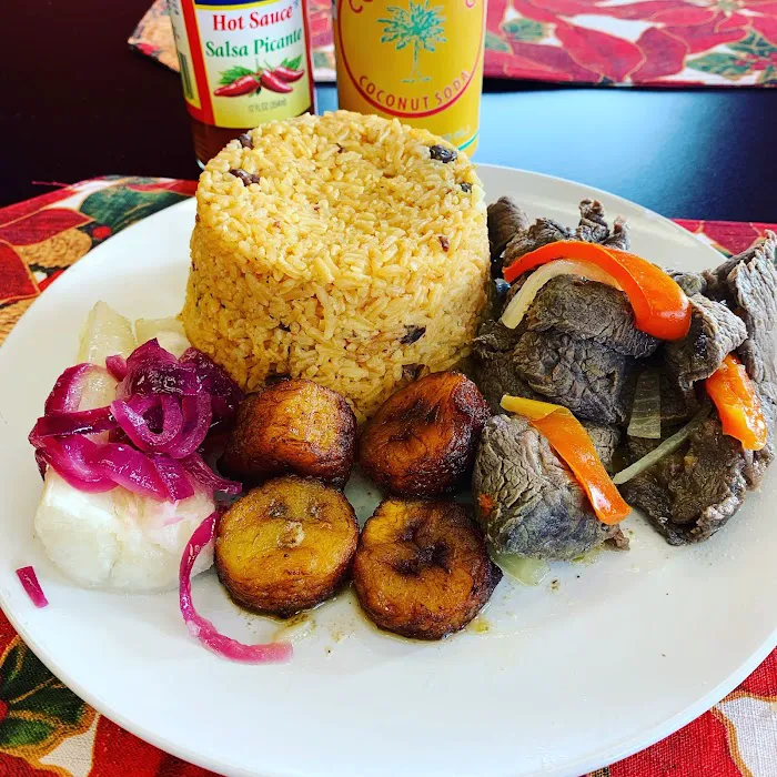 Chapo's Latin Cuisine Picture 5