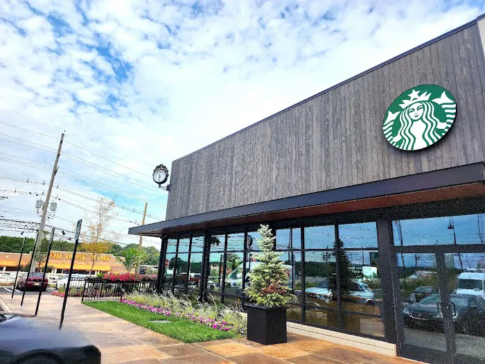 Starbucks Picture 6