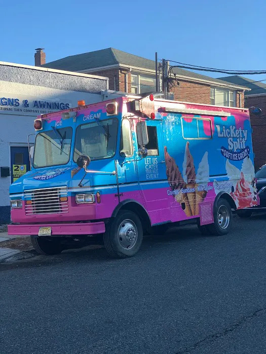 Lickety split soft ice cream truck Picture 8